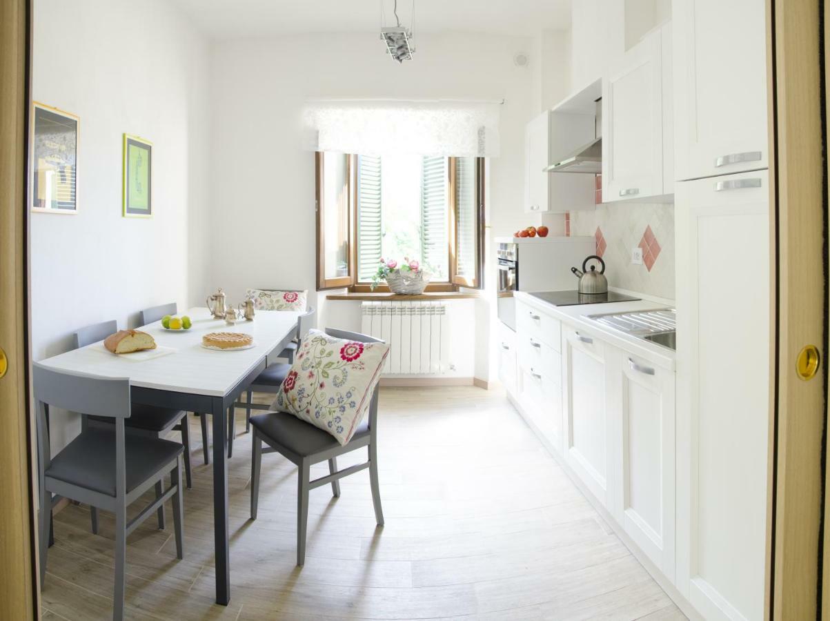 Monnalisa Apartment Кастилионе ди Гарфаняна Екстериор снимка