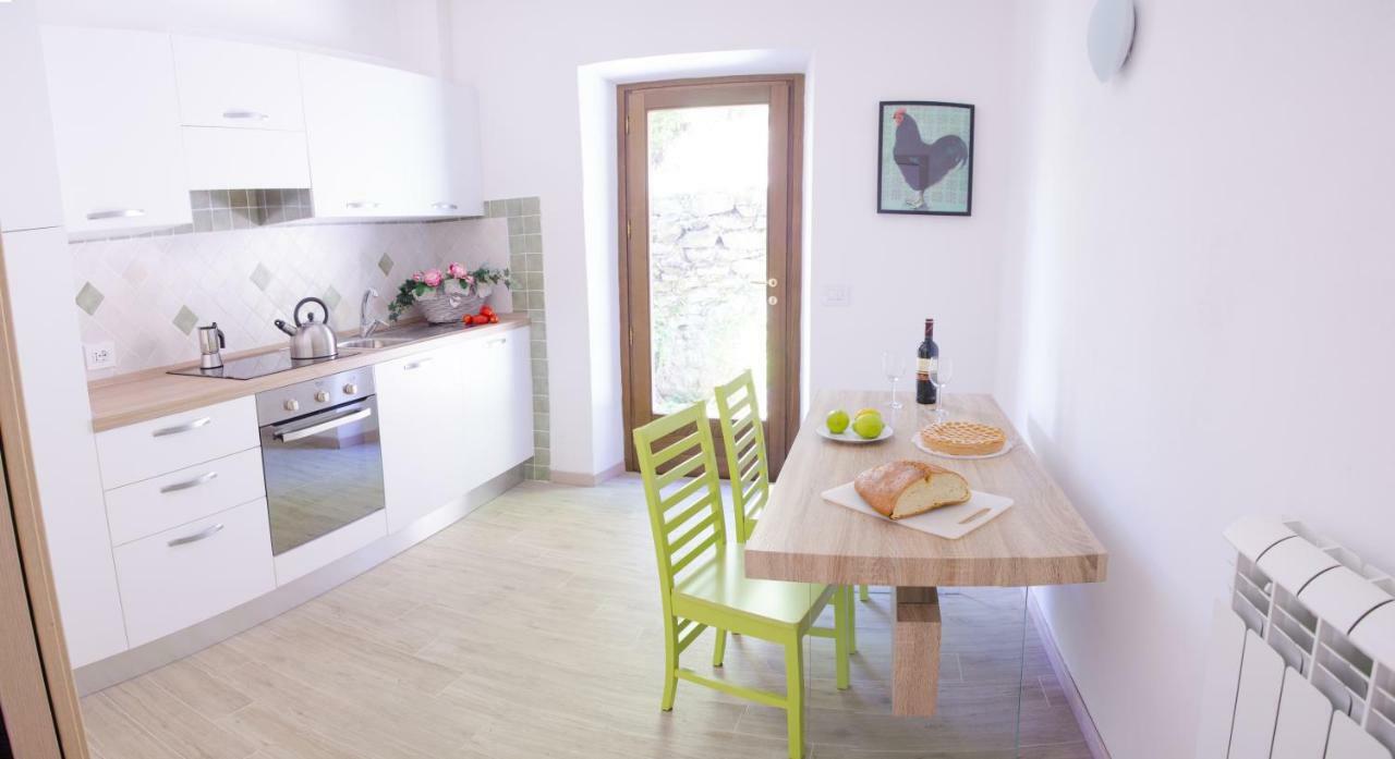 Monnalisa Apartment Кастилионе ди Гарфаняна Екстериор снимка