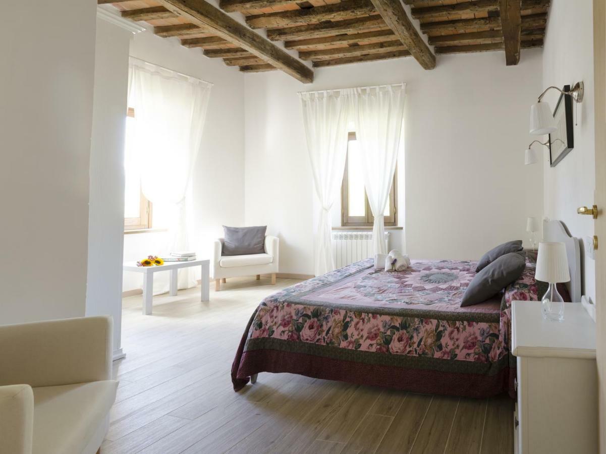 Monnalisa Apartment Кастилионе ди Гарфаняна Екстериор снимка